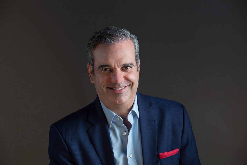 Jefe de Estado Luis Abinader destaca que RD es el tercer país de mayor transparencia en el gasto público de América tras ser unicado en el noveno puesto de 120 naciones evaluadas en honestidad