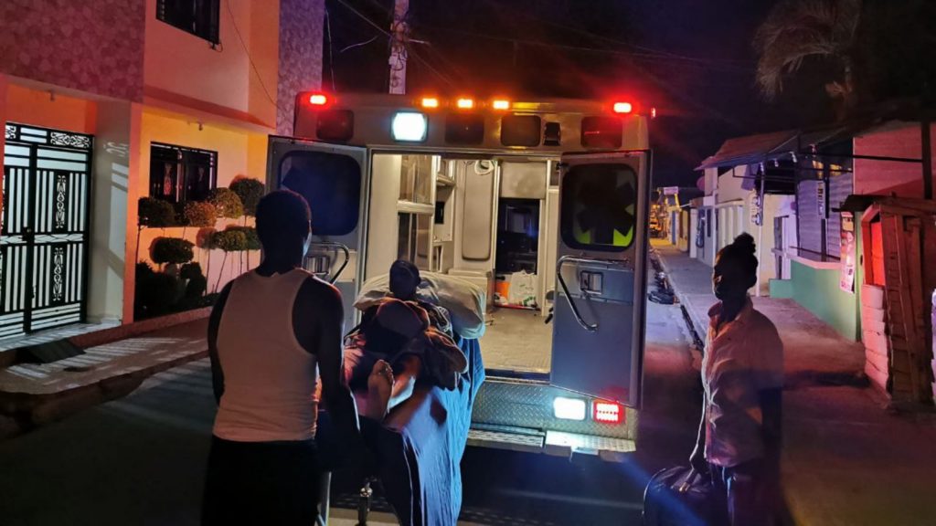 #VIDEO: Líder social Salvador Holguín manifiesta a los dajaboneros: «Así como a ustedes les preocupa la salud de nuestra gente, a mí también, por eso tengo a disposición de Dajabón dos unidades de ambulancias totalmente equipadas para brindar servicio gratis»