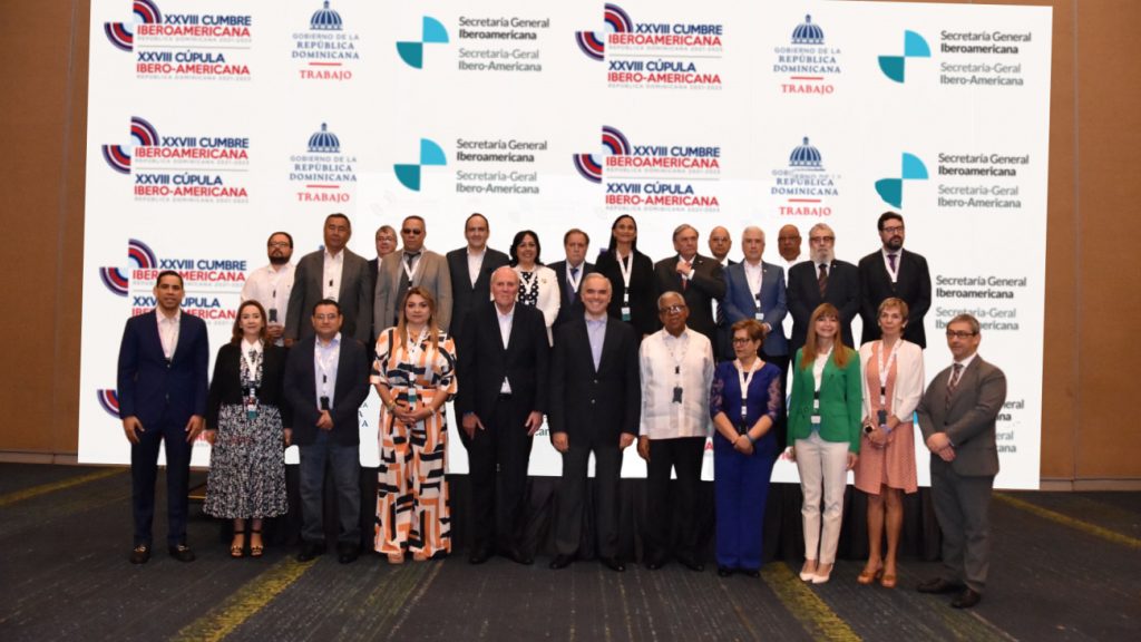 Comisión de República Dominicana en Brasil promueve charla “Realidades y Perspectivas del Turismo de RD” en Semana Paranaense de Turismo