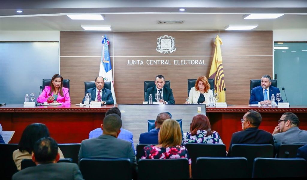 JCE otorga plazo de 45 días a los partidos para que decidan la modalidad escogencia de candidatos
