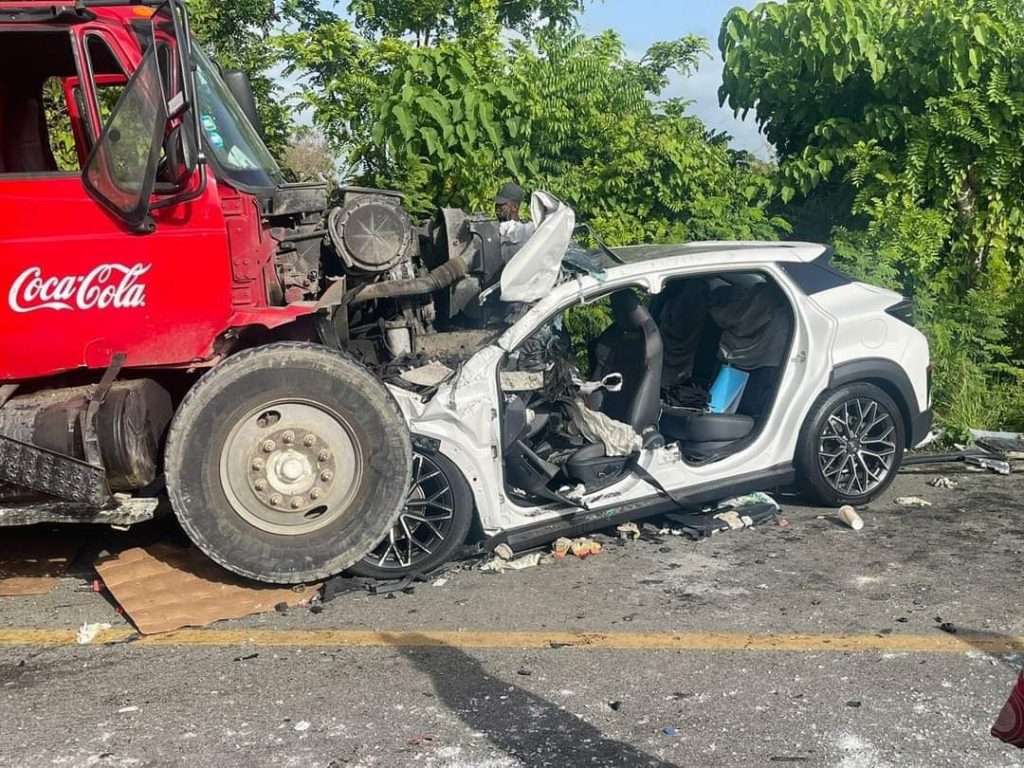 ¡TRAGEDIA! Accidente deja dos muertos y un herido en Higüey