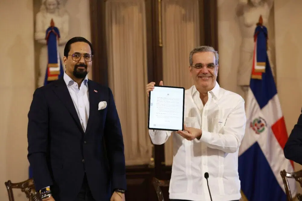 Presidente Luis Abinader firma primer decreto de modo digital; se fusiona Gabinetes de Innovación y Transformación Digital