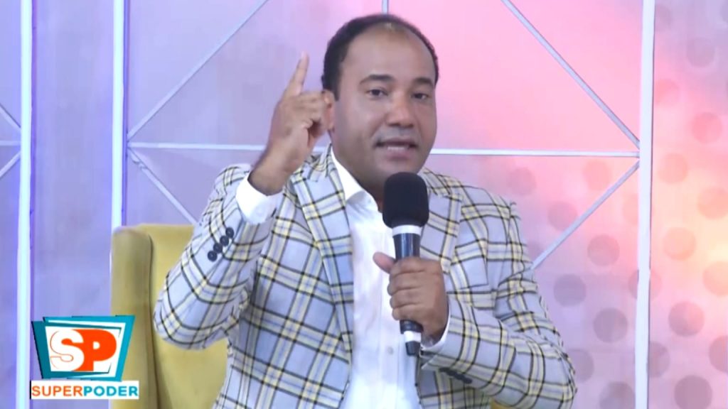 #VIDEO Salvador Holguín manifiesta su rotundo apoyo a la decisión del mandatario Luis Abinader del cierre total de la frontera por Dajabón hasta que los haitianos respeten la soberanía dominicana