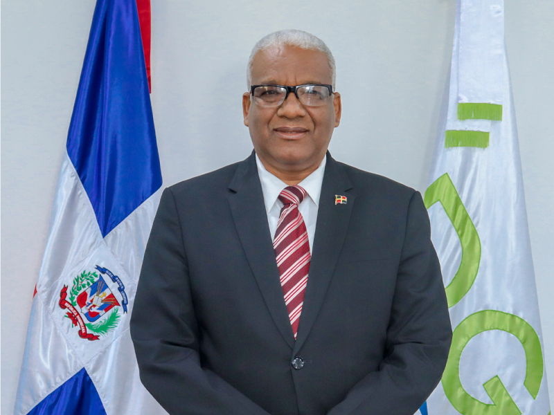 Dirección General de Jubilaciones y CMD coordinan proceso para aplicar aumentos en pensiones a médicos