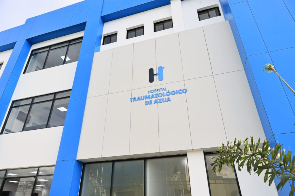Presidente Luis Abinader invierte RD$898 millones en el Hospital Traumatológico del Sur en Azua