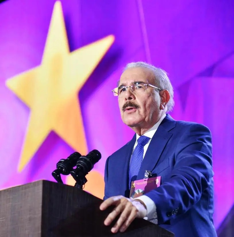 «Escándalo en el PLD: acusan a cercanos de Danilo Medina de nexos con César el Abusador y venta de puestos en la DNCD»