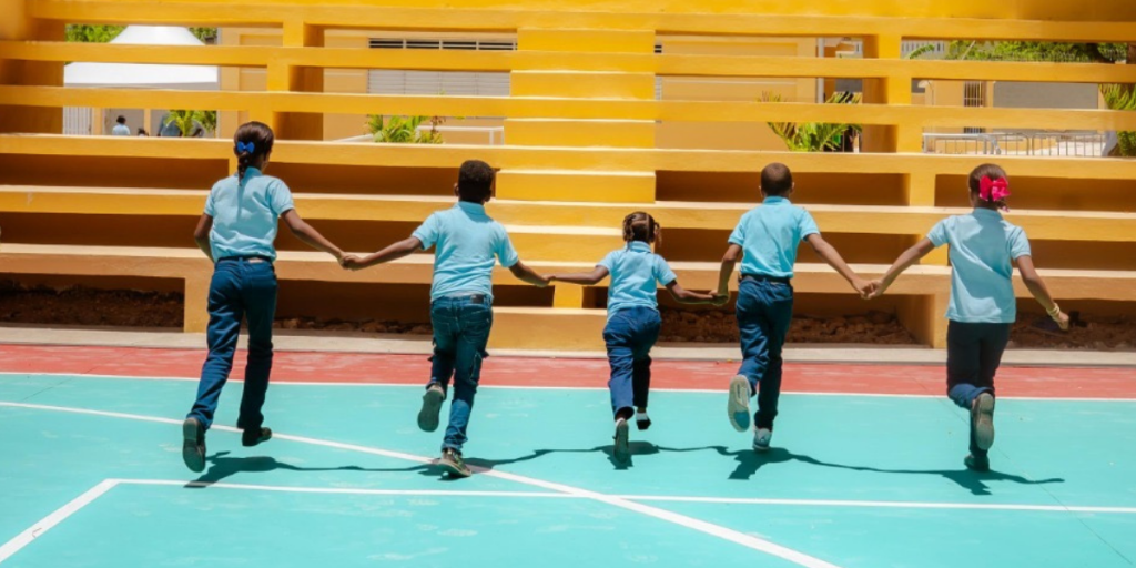 Ministerio de Educación activa el portal para consultar y acceder al Bono a Mil por la Educación 2026-2027